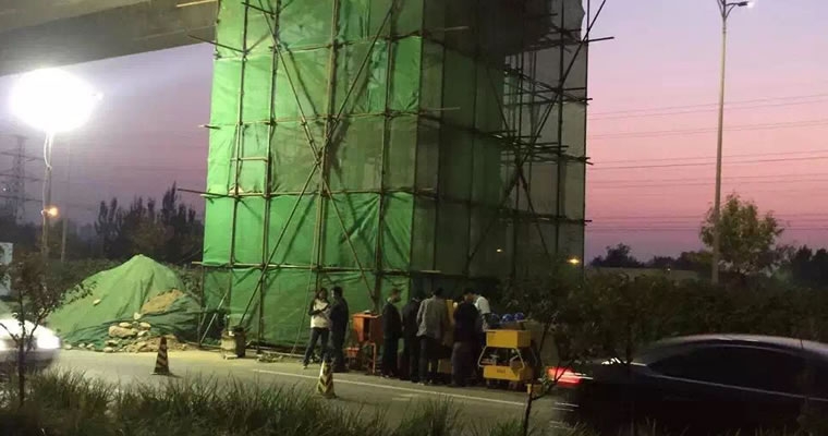 簡述橋梁同步頂升中超薄液壓千斤頂實施步驟